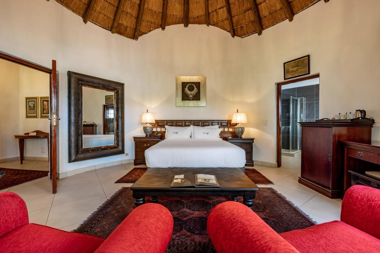Zulu Nyala Country Manor Hotel Johannesburg Bagian luar foto