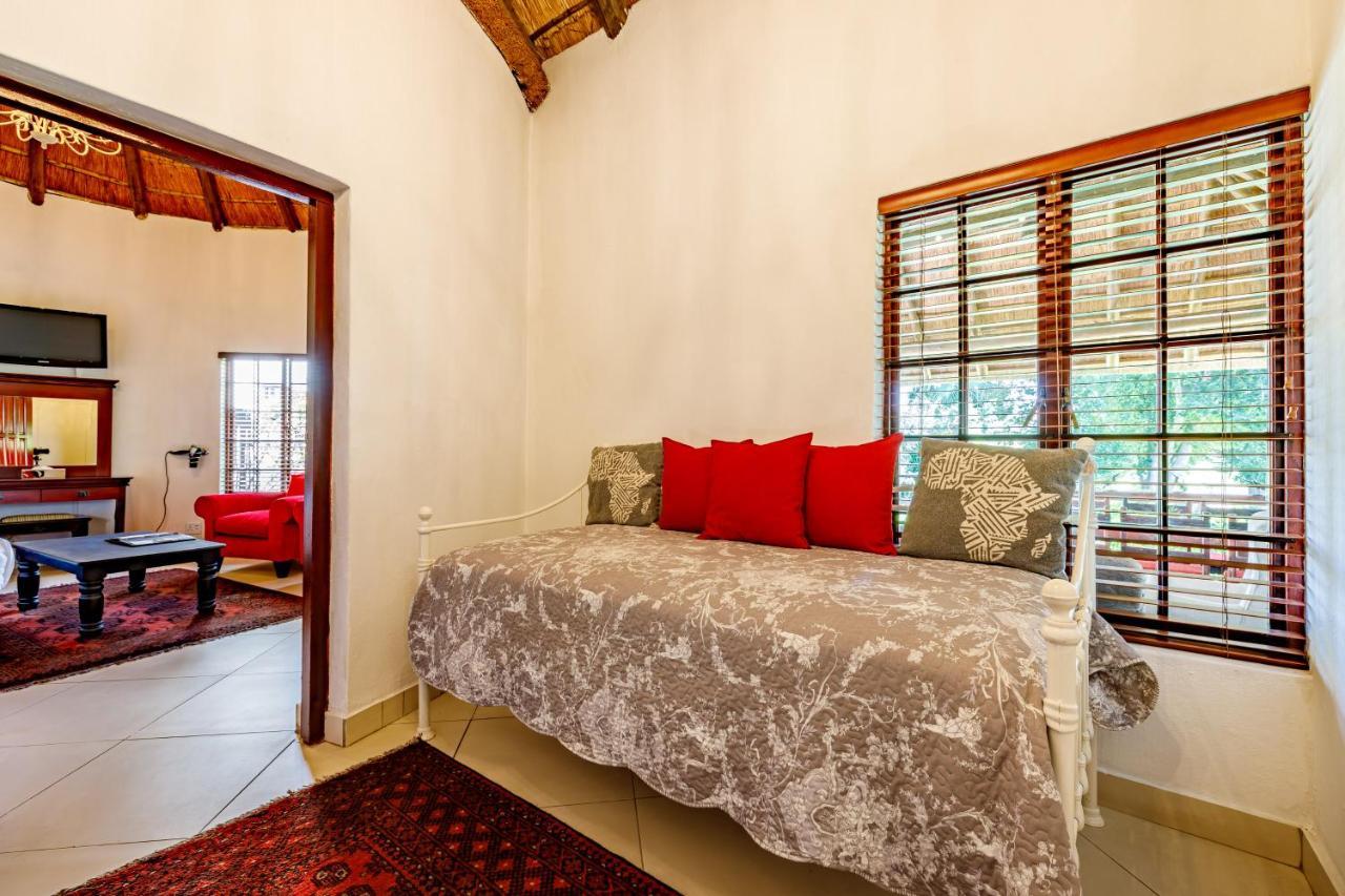 Zulu Nyala Country Manor Hotel Johannesburg Bagian luar foto