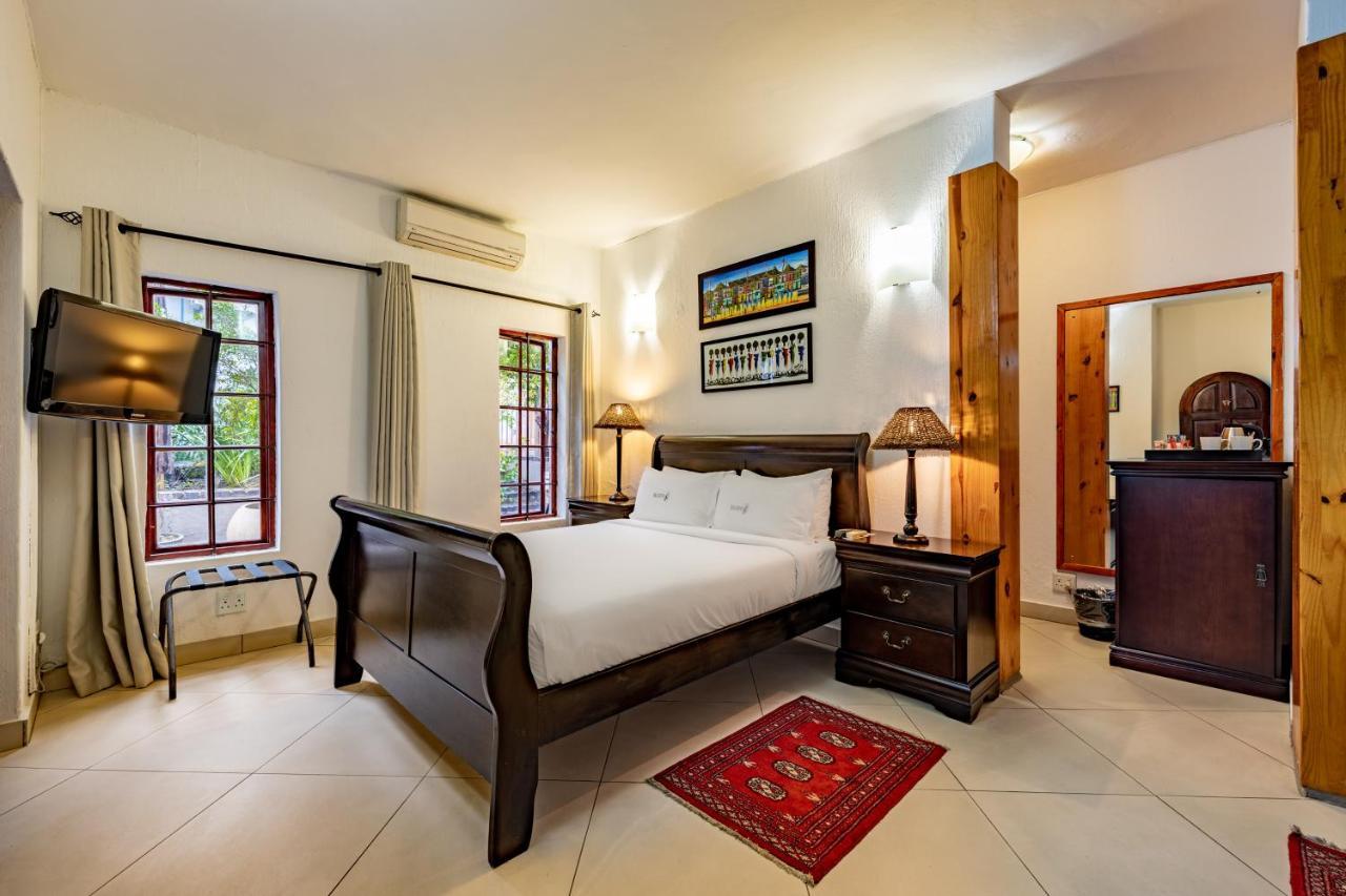 Zulu Nyala Country Manor Hotel Johannesburg Bagian luar foto