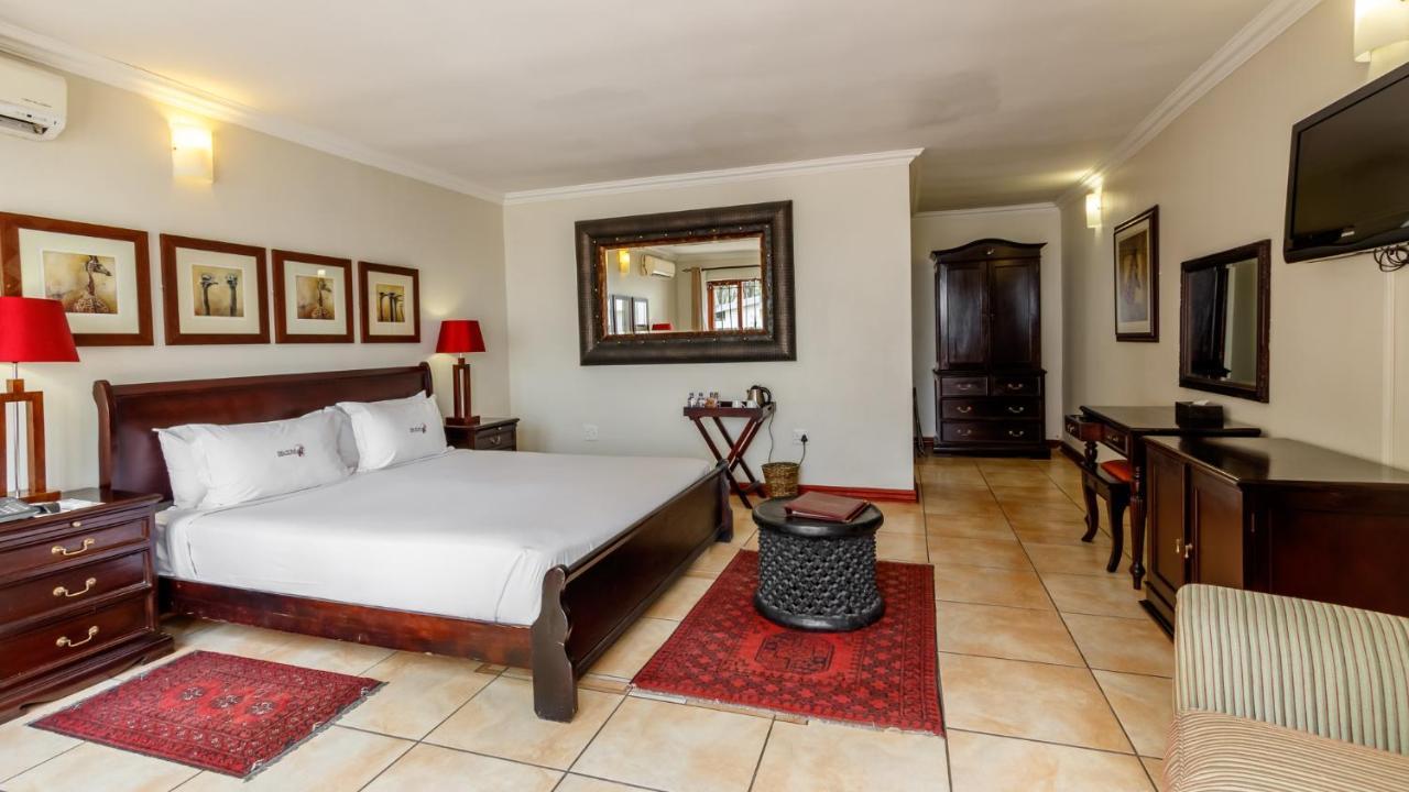 Zulu Nyala Country Manor Hotel Johannesburg Bagian luar foto