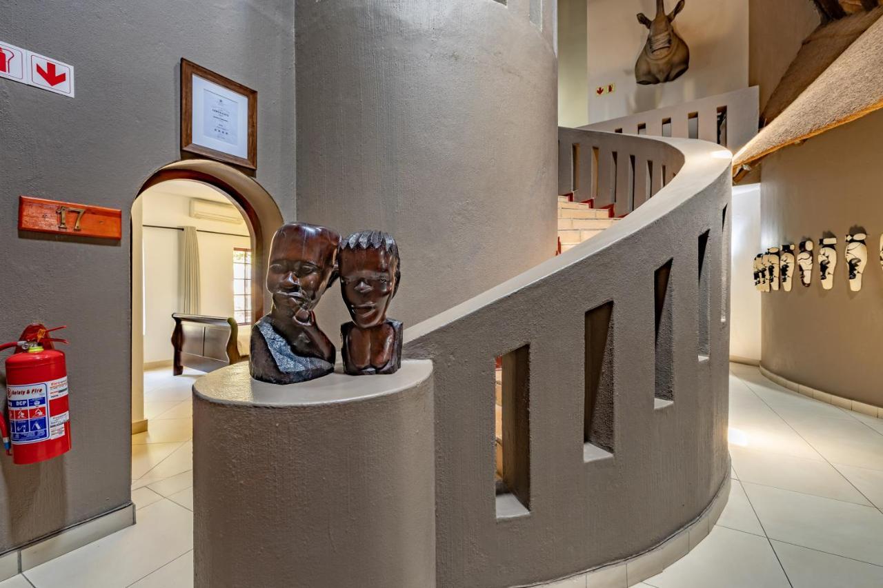 Zulu Nyala Country Manor Hotel Johannesburg Bagian luar foto