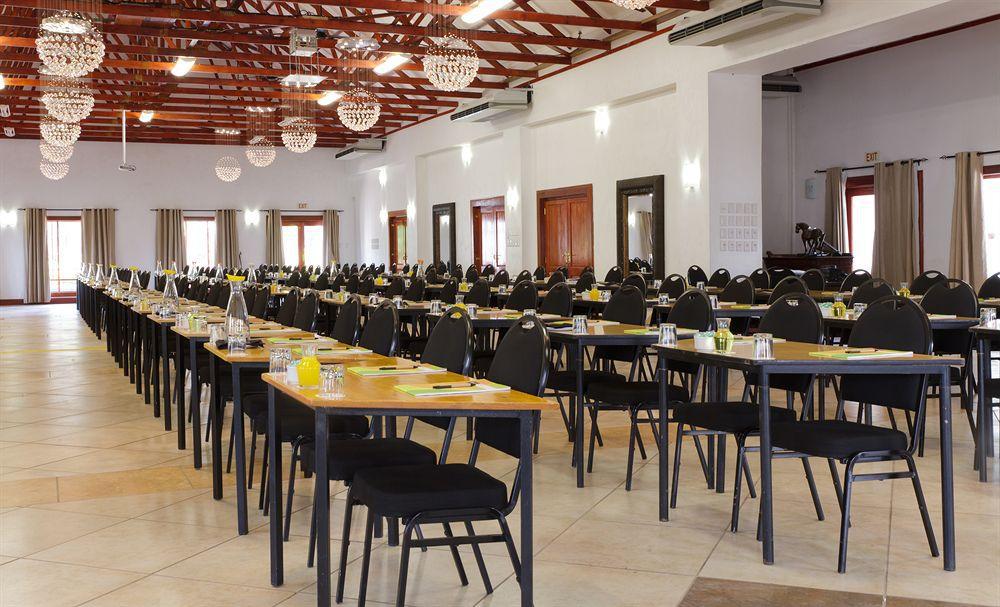 Zulu Nyala Country Manor Hotel Johannesburg Bagian luar foto