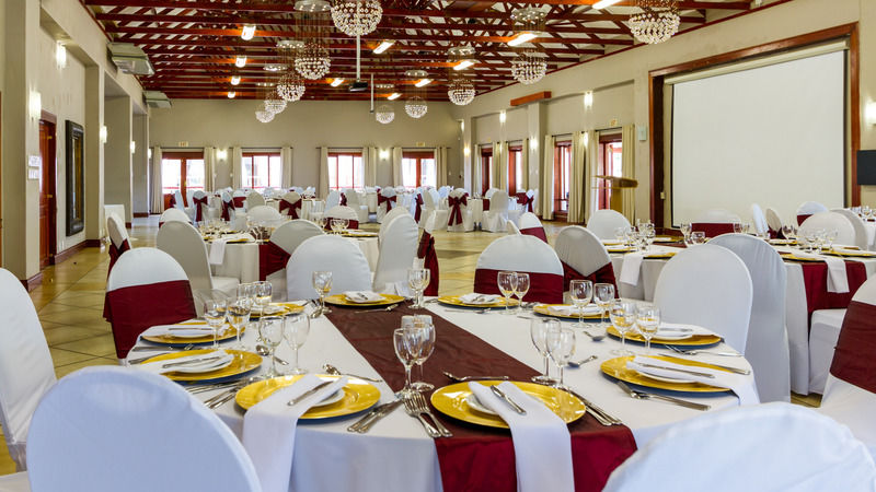 Zulu Nyala Country Manor Hotel Johannesburg Bagian luar foto