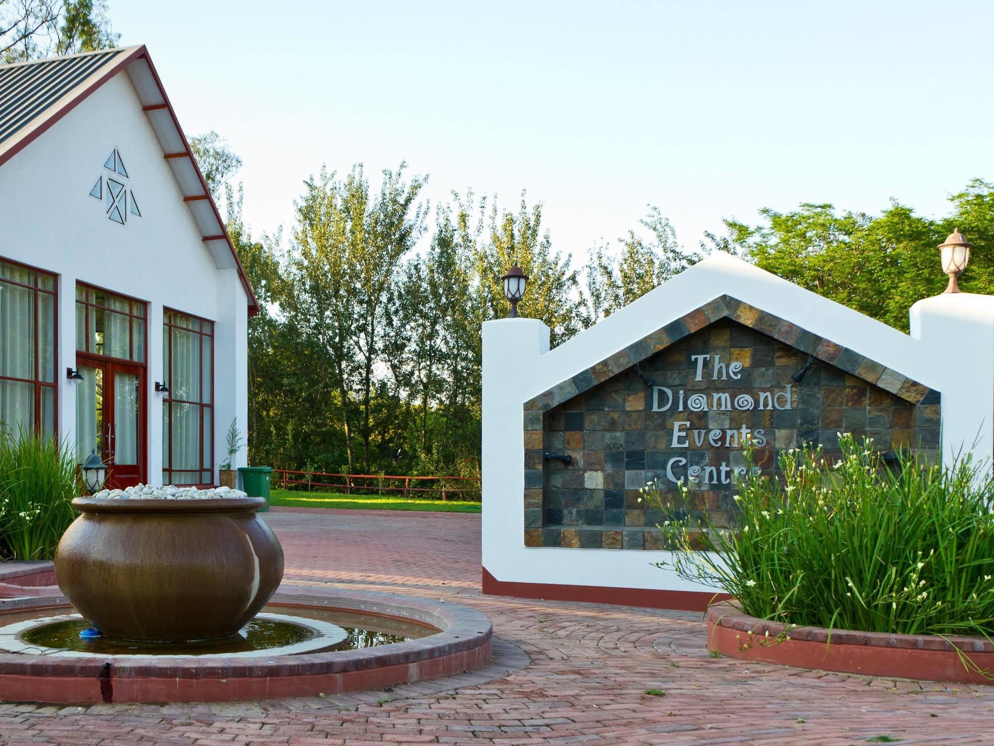 Zulu Nyala Country Manor Hotel Johannesburg Bagian luar foto
