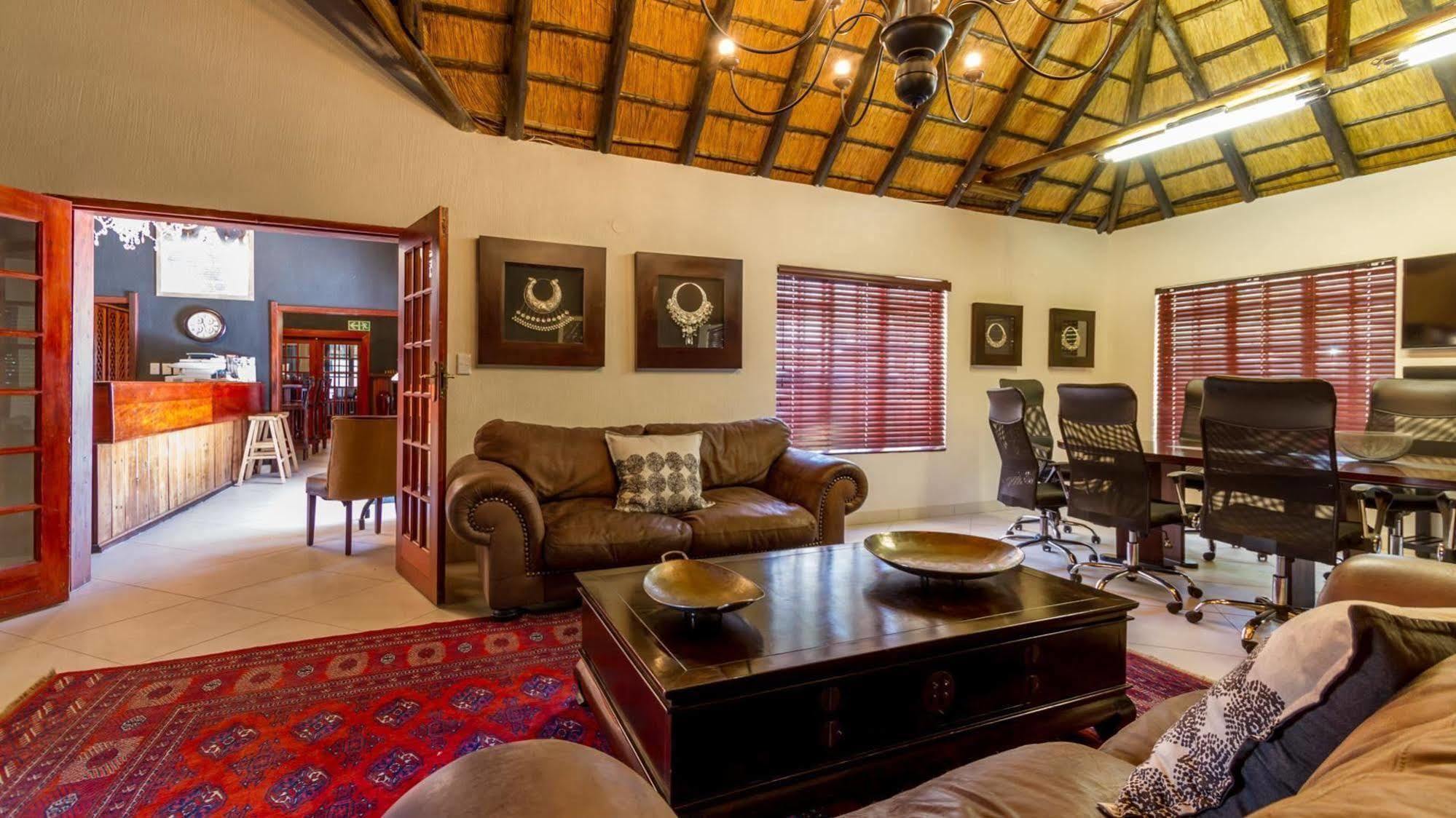 Zulu Nyala Country Manor Hotel Johannesburg Bagian luar foto