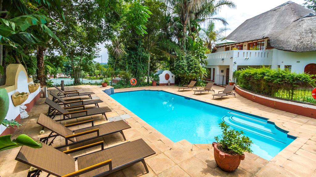 Zulu Nyala Country Manor Hotel Johannesburg Bagian luar foto